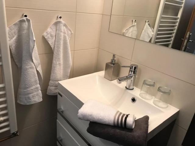 Apartman Innova Zlín Exteriör bild